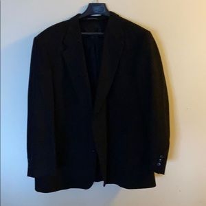 Round tree & yorke 48R black suit jacket